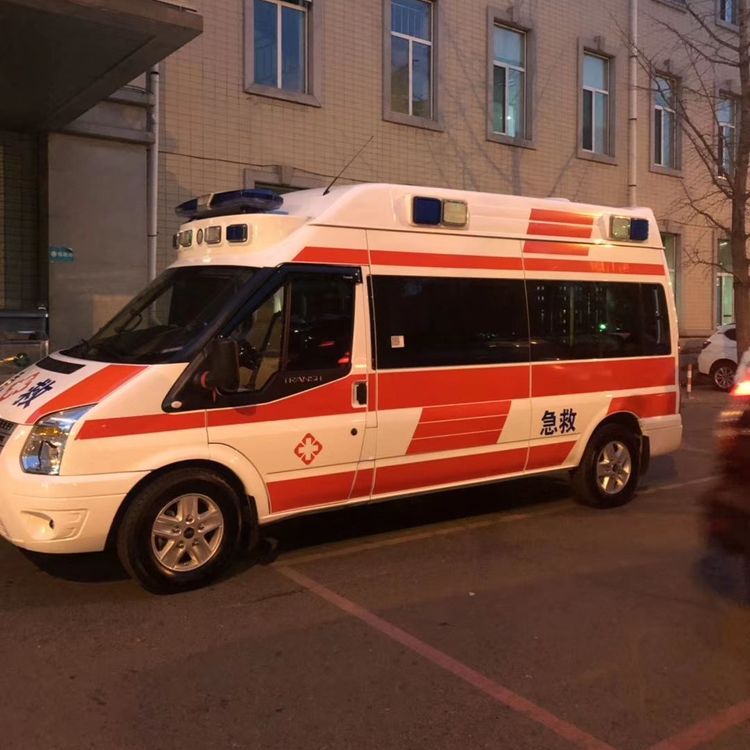 莎车夜间租赁救护车护送病人转院：安全转运的 8 大核心注意事项
